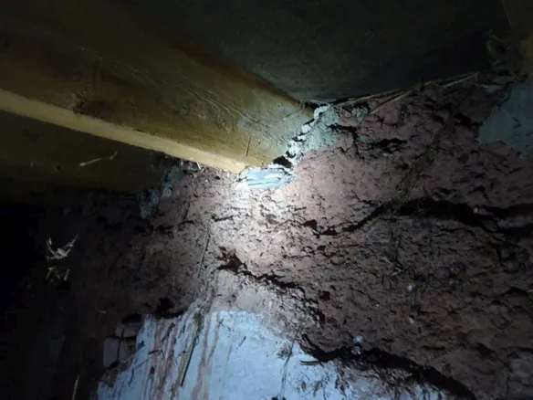 Cob construction property issue