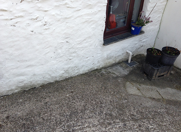High external ground level High external ground level